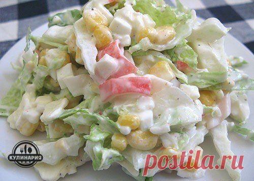 САЛАТ С ПЕКИНСКОЙ КАПУСТОЙ И КРАБОВЫМИ ПАЛОЧКАМИ » В сети – себя просвети!