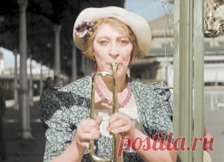 ᴼᴿᴵᴳᴵᴺᴬᴸ   SМАЙЛИКИ   (ړײ)
ღRoksolana ღ
