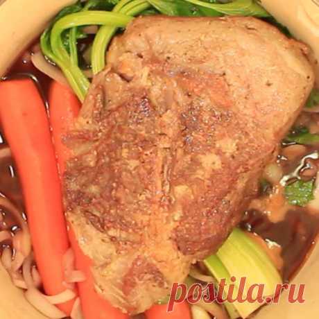 Brisket - You don't wanna risk it - JStory 662701 BrisketBrisket – you don’t wanna risk it! RECIPE: https://bit.ly/jewlish_brisket Posted by Jewlishious on Wednesday, May 18, 2016 Ingredients (Serves 4-6) 3 lbs. brisket cut beef 2 tbsp. canola oil white flour (enough for a light dusting on the meat) 3 carrots 2 onions, chopped 3 stalks celery 1 glass red wine 3 cloves garlic …