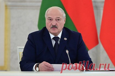 Лукашенко заявил о приведении армии в полную боевую готовность. Президент Белоруссии Александр Лукашенко распорядился привести армию в полную боевую готовность. Глава государства принял такое решение на фоне мятежа частной военной компании (ЧВК) «Вагнер». Он добавил, что за событиями, происходившими на юге России, было больно наблюдать.