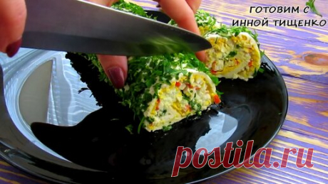 Без дорогих ингредиентов, но очень вкусно: 3 простых рецепта закусочных рулетов, которые готовит моя жена на праздничный стол