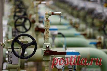 В Европе выросли цены на газ. Апрельские фьючерсы на газ по индексу TTF в ходе торгов 27 марта подорожали на 5,5 процента, до 490,4 доллара за тысячу кубометров. По состоянию на 14:09, цены на газ скорректировались до 481,3 доллара за тысячу кубометров (плюс 3,5 процента к предыдущему закрытию торгов). Стоимость газа в растет на фоне похолодания.