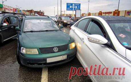 Перестроения: о чем молчат ПДД? Будучи за рулем, мы даже не задумываемся, сколько раз перестраиваемся из ряда в ряд. Делаем это автоматически. В большинстве случаев такие маневры безопасны, но иногда приводят к авариям.Для начала не...