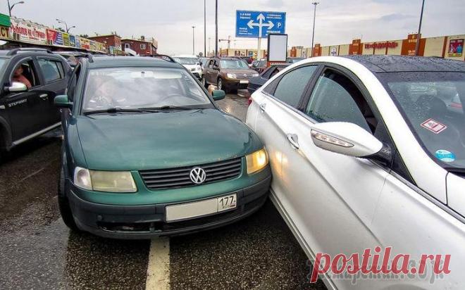 Перестроения: о чем молчат ПДД? Будучи за рулем, мы даже не задумываемся, сколько раз перестраиваемся из ряда в ряд. Делаем это автоматически. В большинстве случаев такие маневры безопасны, но иногда приводят к авариям.Для начала не...