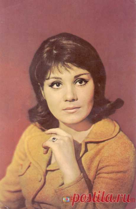 1971. Валентина Малявина - о1663 | POSTCARDSMUSEUM.com