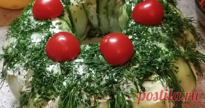 Салат с куриными сердечками - пошаговый рецепт с фото. Автор рецепта Галина . Салат с куриными сердечками - пошаговый рецепт с фото. #салаты Салат покорил сердца многих моих гостей. Надеюсь, он покорит и ваше сердце, ведь салат действительно невероятно вкусный и очень сытный. Рецепт достаточно прост и Необыкновенно красив, что не может не радовать.
