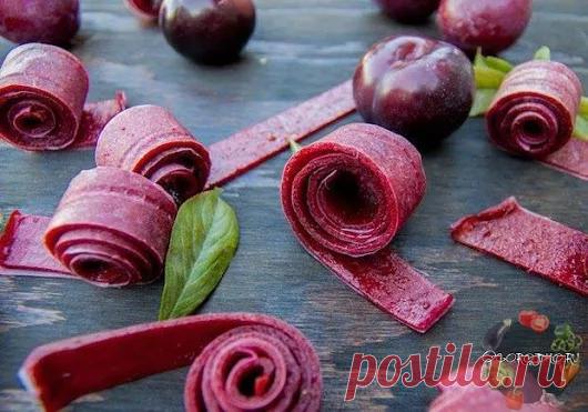 СЛИВОВАЯ СМОКВА Смоква - настолько забытое старорусское лакомство, что даже ...