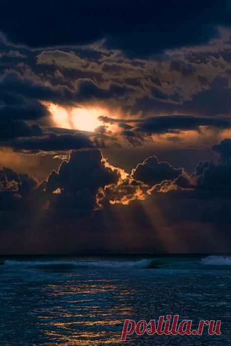 A Three Hour Tour - senpais: Evening on the waves by Paolo