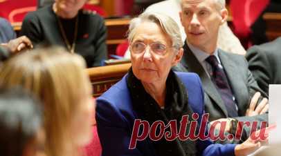 Премьера Франции осудили за вейп в парламенте на фоне борьбы с курением в стране. Премьера Франции Элизабет Борн раскритиковали за вейп в парламенте после ужесточения мер борьбы с курением в стране. Читать далее