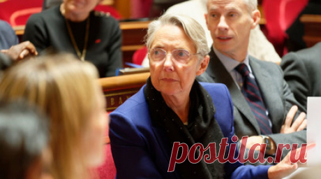 Премьера Франции осудили за вейп в парламенте на фоне борьбы с курением в стране. Премьера Франции Элизабет Борн раскритиковали за вейп в парламенте после ужесточения мер борьбы с курением в стране. Читать далее