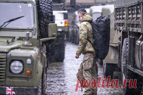 В Европе заявили о нежелании молодежи служить в армии. Европейские страны сталкиваются с проблемой нехватки кадров в вооруженных силах. Европейцы не стремятся служить в армии, выбирая более перспективную карьеру и в целом выступая с пацифистских позиций. Идеологическая дистанция между армией и обществом в Европе продолжает расти.