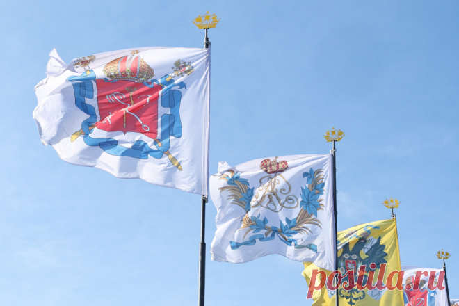 Возложение цветов к Медному всаднику – памятнику основателю города Императору Петру I - Официальный сайт Администрации Санкт‑Петербурга