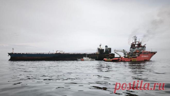Названа дата эвакуации танкера, терпящего бедствие у берегов Болгарии после атаки ВСУ. Эвакуация танкера Kairos под флагом Гамбии, который терпит бедствие на юге болгарского побережья Черного моря после атаки украинского безэкипажного катера Sea Baby, будет возможна не раньше 8 декабря. Об этом Болгарскому национальному ...