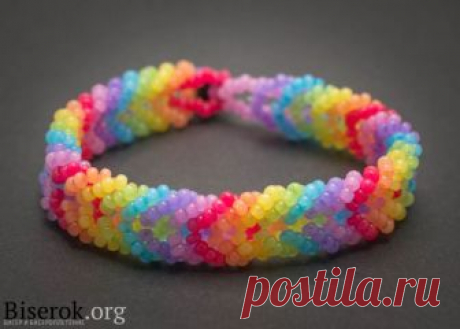 Яркий браслет из бисера — Сделай сам, идеи для творчества - DIY Ideas