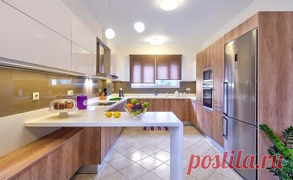 Красочной дом для молодой пары в приморском поселке, расположенном в нескольких километрах от центра города Ханья, на острове Крит. Интерьер разработан студией Elina Dasira Interior & lighting design studio.