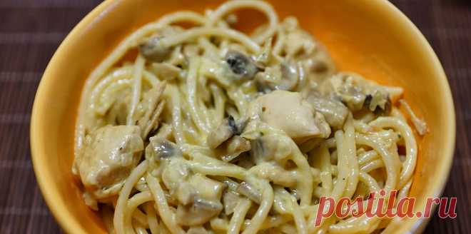 Pirmą kartą vyras vištienos patiekalą prašo gaminti trečią dieną iš eilės. Va čia tai skonis! Makaronai: Spageti su vištiena grietinėlėje - patiekalas, kurį nesunkiai pasigaminsite pagal šį receptą. Daug gerų, išbandytų receptų, kuriuos privalai išmėginti!