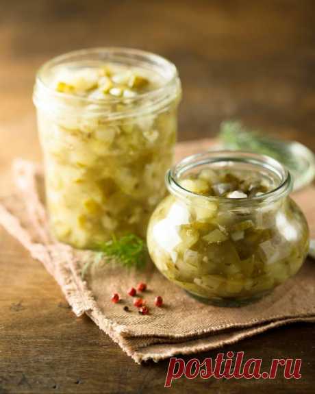 Салат из огурцов с луком и маслом на зиму