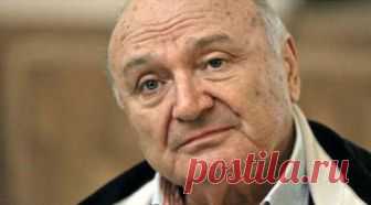 Блестящий монолог о поколении женщин после 50-ти лет K тому, что в нашей стране исчезают отдельные люди, мы уже привыкли. Но у нас внезапно исчезло целое поколение. Мы делаем вид, что ничего не случилось. Пропадают женщины....