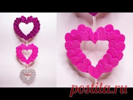 ДЕКОР на День Святого Валентина из картона и фоамирана / DIY Valentine’s Day - YouTube
Сегодня в новом DIY видео я покажу вам как сделать простой и красивый декор для комнаты на День Святого Валентина. Вам понадобится всего лишь картон и фоамиран.