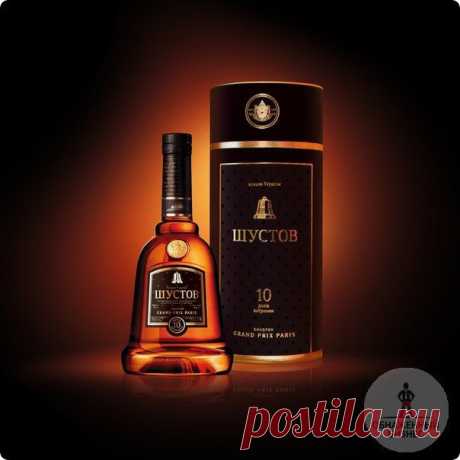 В начале 20-го века 1 русский предприниматель Николай Шустов решил очень интересным способом рассказать миру о своем продукте. Для этого он нанял несколько десяток студентов, которые ходили по квартирам Москвы и требовали коньяк &quot;Шустов&quot;. Так как коньяка у людей не было, они устраивали сильные скандалы. В конце концов об этом начали писать все газеты. Вот так все и узнали о новом бренде алкоголя. / Понимание бизнеса