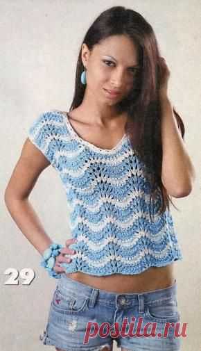 Вязанный спицами топ.