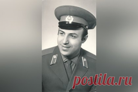 Умер один из первых исполнителей песни «День Победы» Эдуард Лабковский. Один из первых исполнителей песни «День Победы», народный артист РСФС Эдуард Лабковский умер на 85-м году жизни, об этом сообщил Ансамбль Александрова. Солист Академического ансамбля песни и пляски Российской армии имени Александрова и Центрального пограничного ансамбля ФСБ России скончался 22 июля.