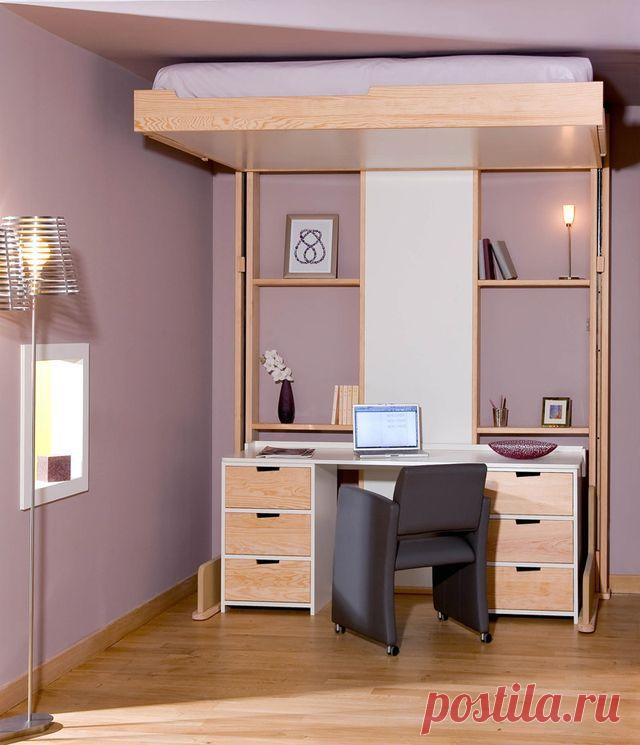 Подъемная кровать — чердак для экономии пространства Стандартная квартира старой планировки, в которой проживает семья с детьми, как правило, оставляет мало вариантов для фантазии, расстановки мебели и просторного обустройства всех жилых зон. Ведь борьб…