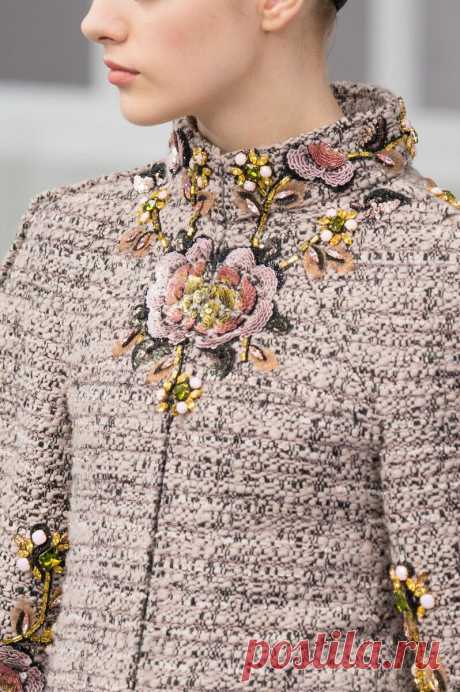 Карл, нам тебя не хватает! Великолепие отделки от кутюр для Дома Chanel уходит в прошлое… | СТИЛЬ МОДА ТРЕНДЫ | Яндекс Дзен