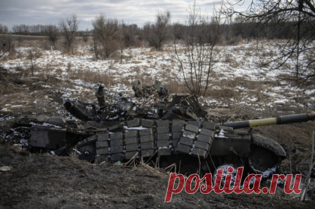 Бригада ВСУ уничтожена и закопана в Новомихайловке. Сводка СВО за 25 марта. Российские авиабомбы боевики ВСУ в Часовом Яре называют «чугунной смертью».