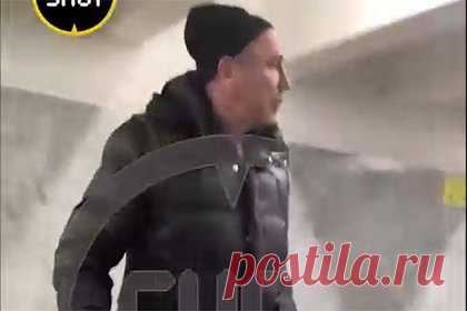 Жена звезды «Уральских пельменей» прокомментировала его конфликт с подростками. Супруга звезды «Уральских пельменей» Дмитрия Соколова Ксения рассказала о его конфликте с подростками в Екатеринбурге. Ранее сообщалось, что стычка произошла в ночь с 9 на 10 марта. Сообщение о ней распространилось в СМИ, полиция заявила, что проверит информацию о конфликте.