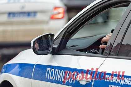 Задержанный в Подмосковье мужчина с автоматами назвал себя бойцом ЧВК «Вагнер». Полицейские задержали в Подмосковье мужчину с двумя автоматами. В Одинцовском районе сотрудник ГИБДД остановил для проверки документов автомобиль Honda Pilot. В багажнике правоохранитель обнаружил два автомата с 30 патронами. За рулем машины находился 25-летний уроженец Алтайского края.