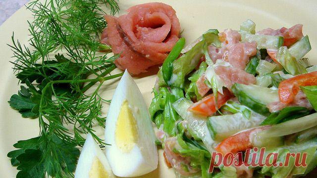 Салат с копчёной горбушей