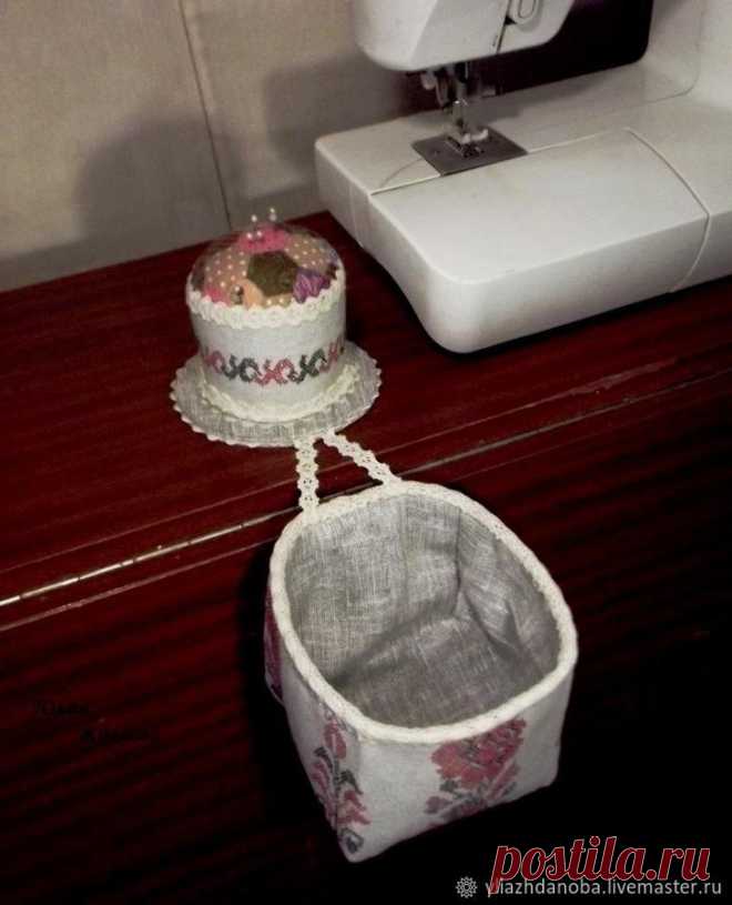Создаем органайзер для рукодельницы. Два в одном: корзинка + игольница в славянском стиле