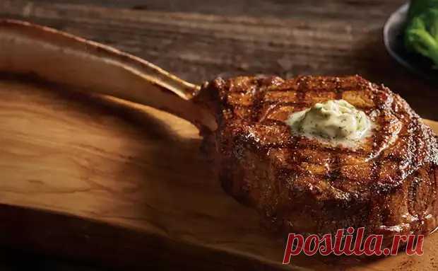 Доводим стейк до идеала. Секрет сочности в пикантном масле - Steak Lovers - Медиаплатформа МирТесен