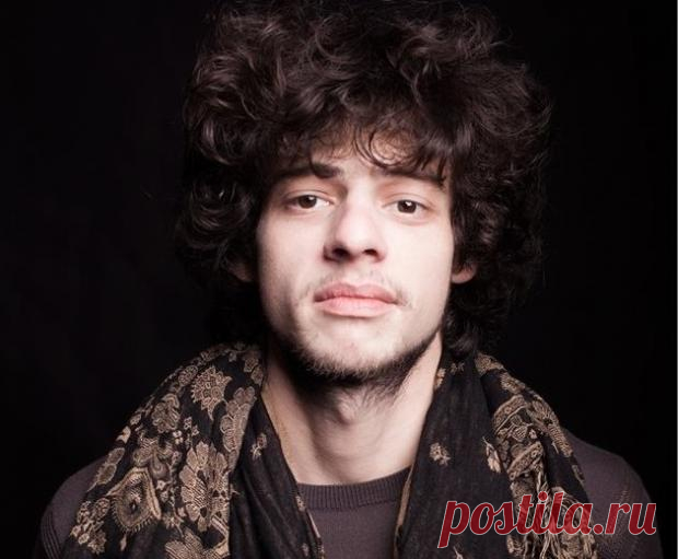 Скончался сын актера Ивана Дыховичного: Владимир пережил папу всего на 10 лет