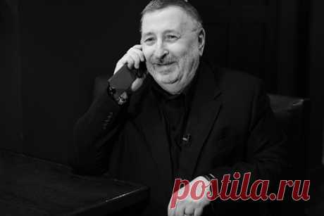 Умер режиссер «Диверсанта» и «Мосгаза» Андрей Малюков. Российский режиссер, сценарист и продюсер Андрей Малюков скончался в возрасте 73 лет. Об этом сообщила его двоюродная сестра, заслуженная артистка РСФСР Наталья Бондарчук на своей странице в Facebook. По ее словам, причиной смерти кинодеятеля стали последствия коронавирусной инфекции.