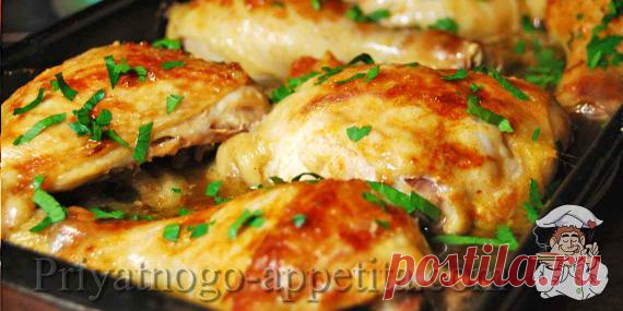 Куриное мясо и грибы – это беспроигрышный вариант для вкусного и сытного блюда. Грибочки пропитываются сливочной подливой, а курица наполняется грибным ароматом. Так что курица с грибами в духовке понравится Вам с первой дегустации!