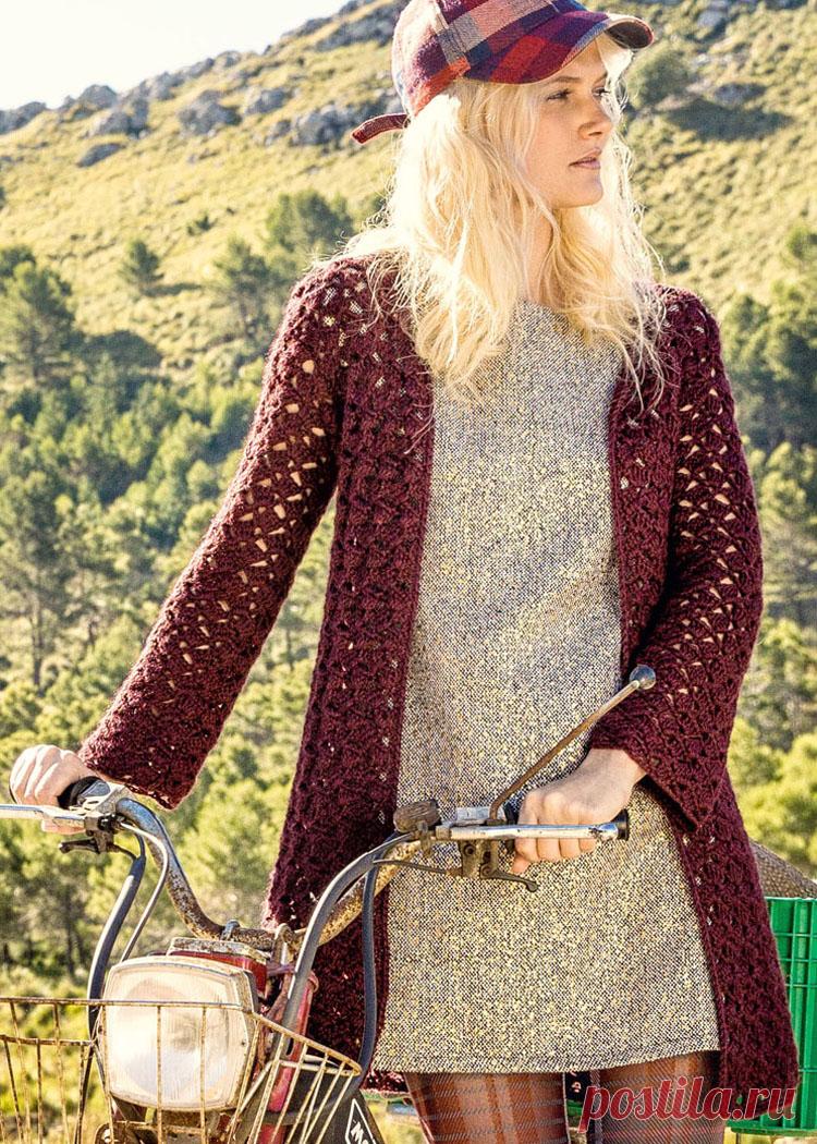 Винно-красный кардиган из мягкой шерсти альпака. Вязание крючком