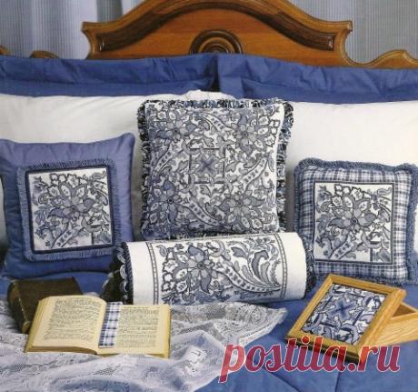 Подушки монохром