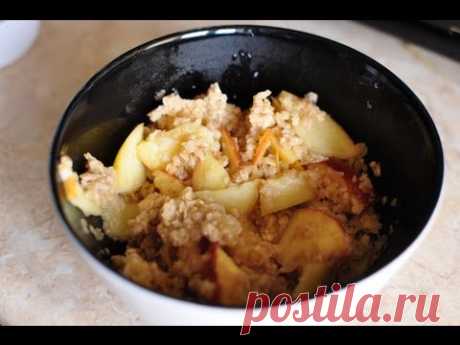 Овсяная каша с яблоком и корицей