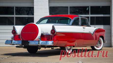 1955 Ford Crown Victoria | S104 / Чикаго 2018