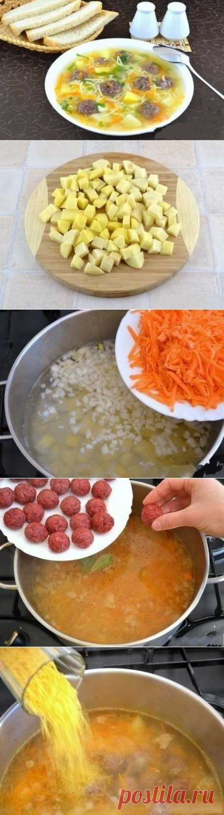 &quot;Сытный суп с мясными фрикадельками&quot;

Ингредиенты:
- 500 г картофеля
- 300 г фарша (я использовала говяжий)
- 150 г лука
- 150 г моркови
- 50 - 100 г мелкой вермишели
- 2 ст.л. манки
- 2 лавровых листа
- полпучка петрушки
- соль
- перец