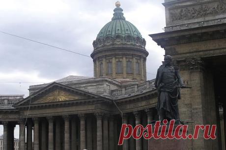 Facebook
28 октября 1759 года в семье крепостных графа Александра Строганова родился сын. Из талантливого мальчика вырос гениальный архитектор, ставший одним из основоположников стиля «ампир» в России. Андрею Воронихину принадлежат проекты соборов и дворцов, во многом благодаря которым Петербург снискал славу одного из самых живописных городов мира. О шести проектах мастера читайте по ссылке https://www.spb.aif.ru/culture/event/1370490