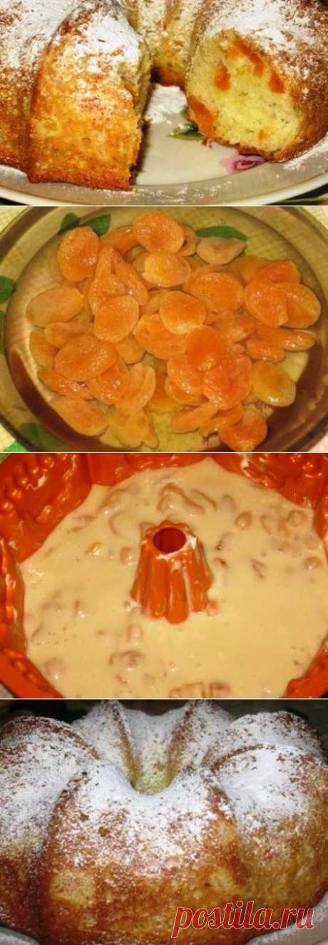 Кекс с курагой.