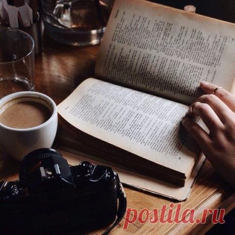 Запись на стене Почему стоит прочесть эти книги? («Psychology») Публикуем 9 книг, которые способны изменить жизнь своих читателей: 1. Пауло Коэльо — "Алхимик" "Алхимик" - самый известный роман бразильского писателя Пауло Коэльо, любимая книга миллионов людей во всем мире. В юности л..