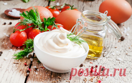 Достойная замена жирному майонезу! 12 рецептов вкуснейших заправок, и все в одной статье.