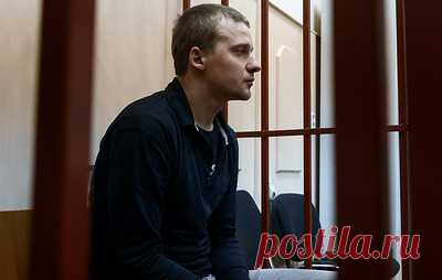 СБУ обещала Пермякову $20 тыс. за убийство Прилепина. Подсудимый по делу о покушении на писателя при этом заявил, что не стал бы приводить в действие взрывное устройство, если бы заметил водителя