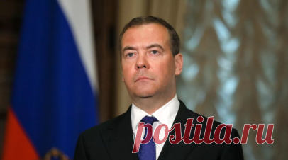 Медведев присутствовал при испытательном пуске ракеты на полигоне Капустин Яр. Зампредседателя Совбеза России Дмитрий Медведев присутствовал при испытательном пуске ракеты на полигоне Капустин Яр в Астраханской области. Читать далее