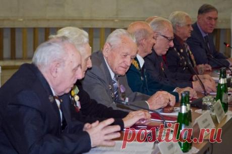 Ветераны Сталинградской битвы написали фрау Меркель &quot;Письмо живых&quot; | Русское поле