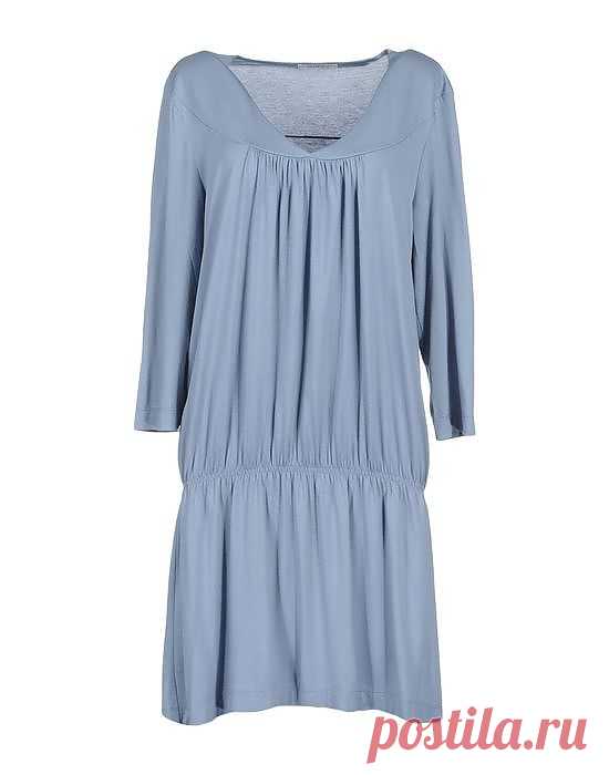 Платье свободного кроя с круглым воротничком